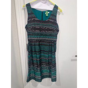 EUC Jade Teal and Black Sleeveless Dress with Pockets. Size: Small